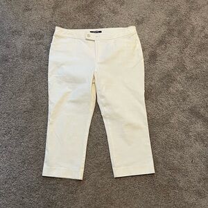 Chaps size 12 p white cropped pants